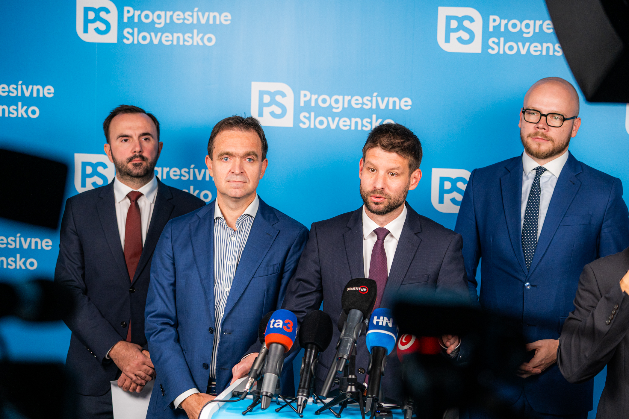 Šimečka: Prezident je spoluzodpovedný za Ficovu drahotu, vláde podpíše čokoľvek