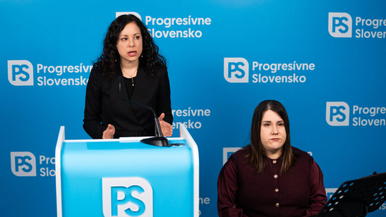 Kým Drucker hovorí pri výsledkoch PISA o povzbudení, Slovensko ostáva krajinou dvoch školstiev