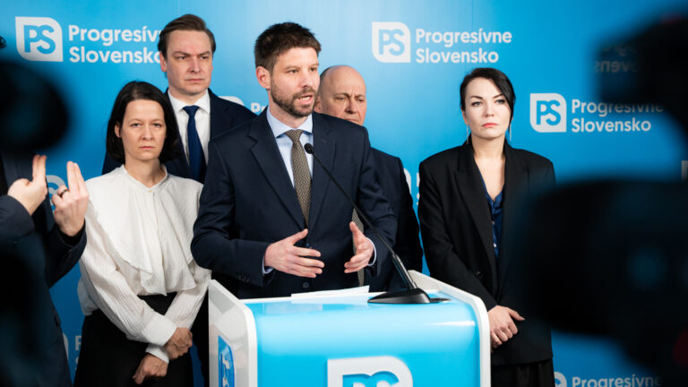 Michal Šimečka: Robert Fico je bezpečnostné riziko pre Slovensko