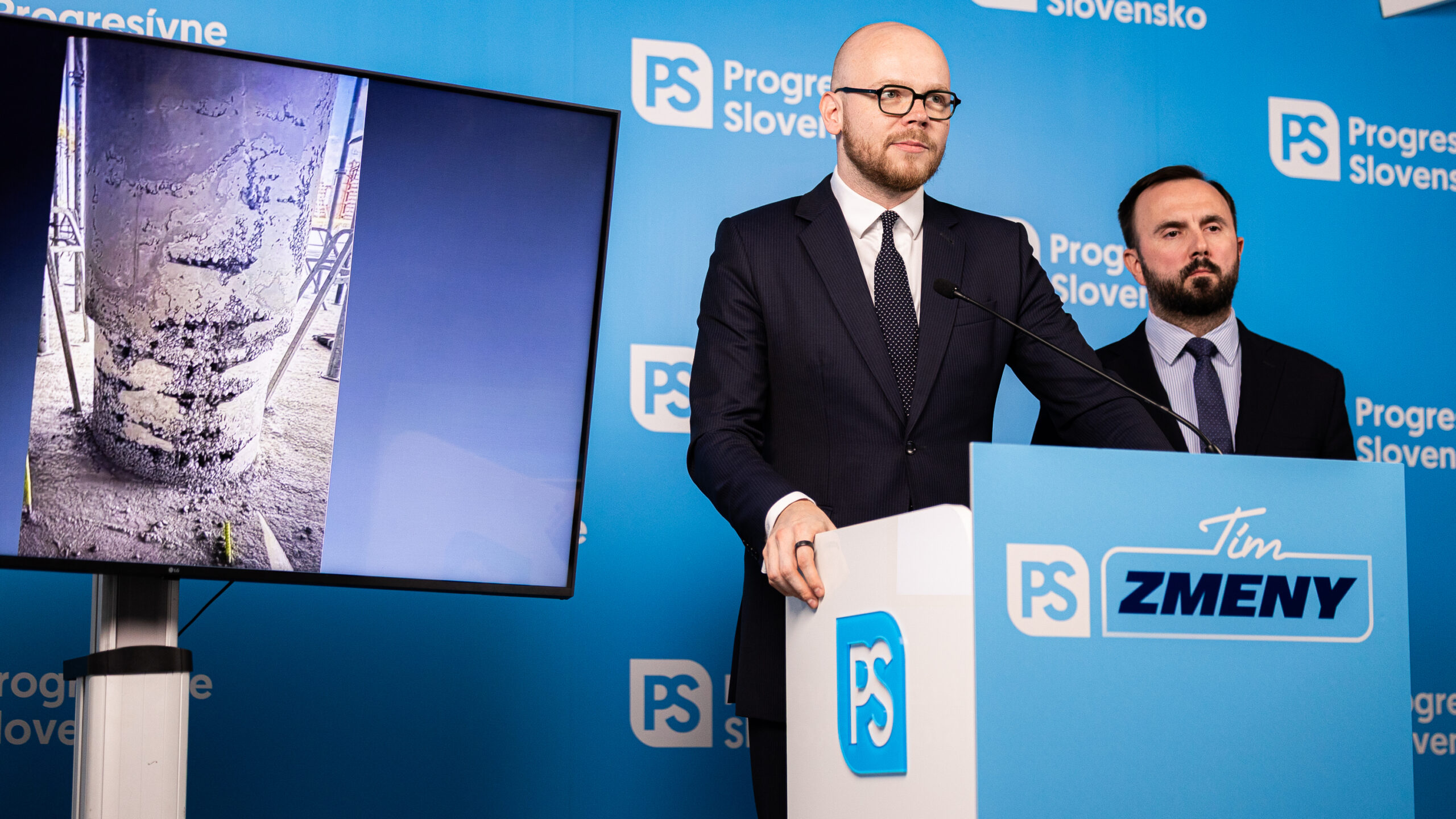 Kaliňák pri stavbe nemocnice zlyhal najmenej päťkrát