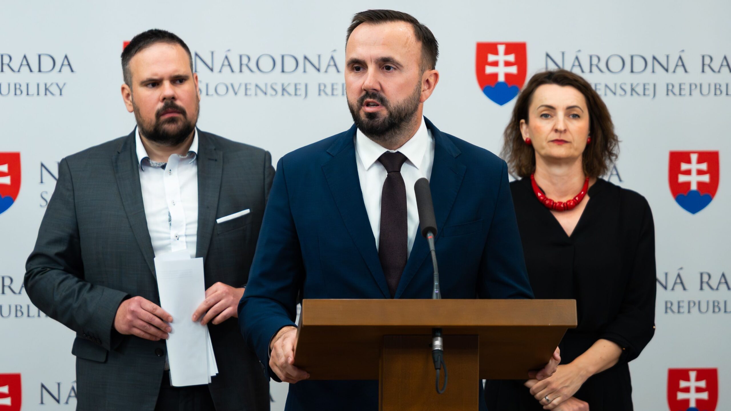 Predkladáme návrh na uvoľnenie dlhovej brzdy pre samosprávy, koalícia zaň musí zahlasovať 