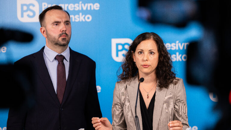 Slovensko nemá dôvod spolupracovať s Ruskom, ministri majú pomýlené priority