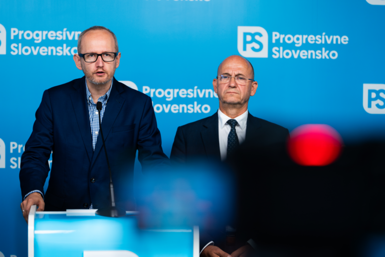 NBÚ potvrdil, že ruské kamery sú bezpečnostnou hrozbou. Minister Šutaj Eštok musí okamžite odstúpiť