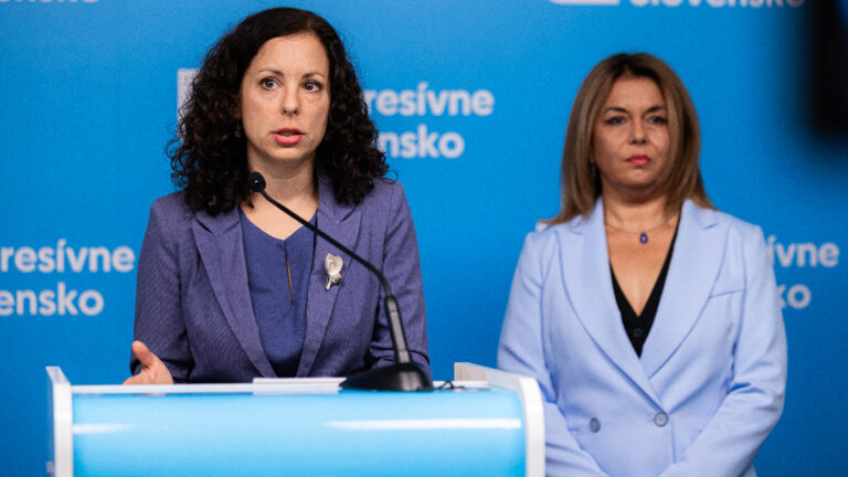 Školy potrebujú menej PR prezentácií a viac poctivej práce 