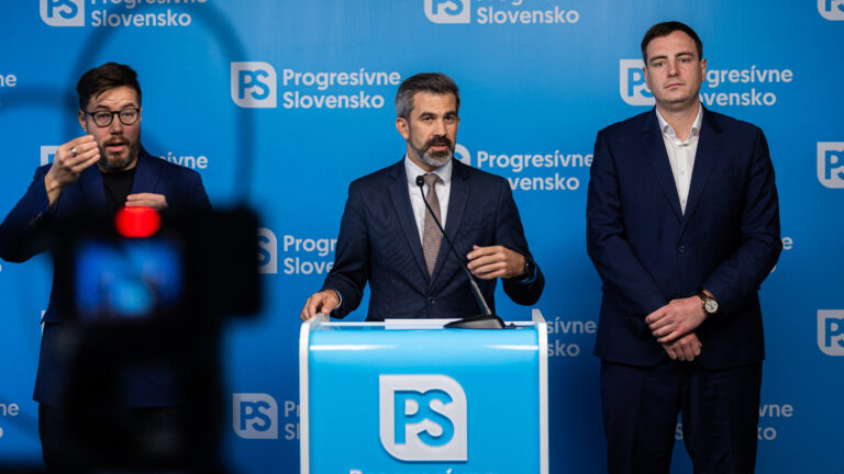 Bytovú krízu na Slovensku minister Migaľ nerieši, radšej prihral kšefty oligarchom 