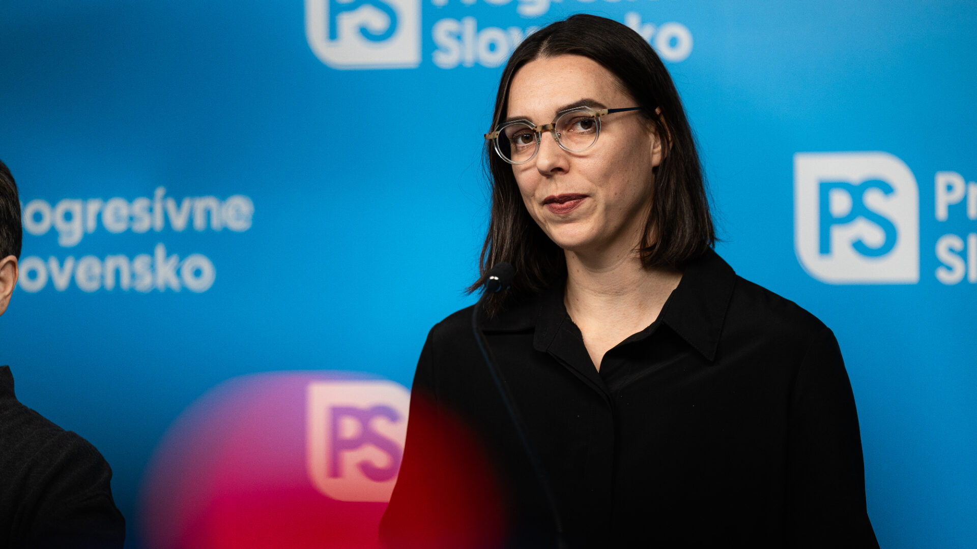 Vyzývame premiéra, aby Filipa Kuffu odvolal z postu štátneho tajomníka