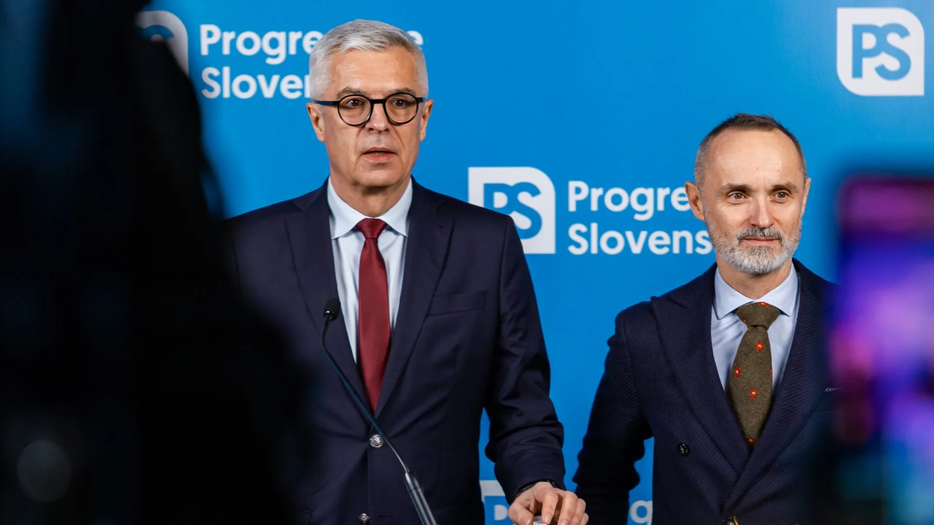 Pellegrini je v Pekingu vyslancom Fica, nie prezidentom prozápadného Slovenska
