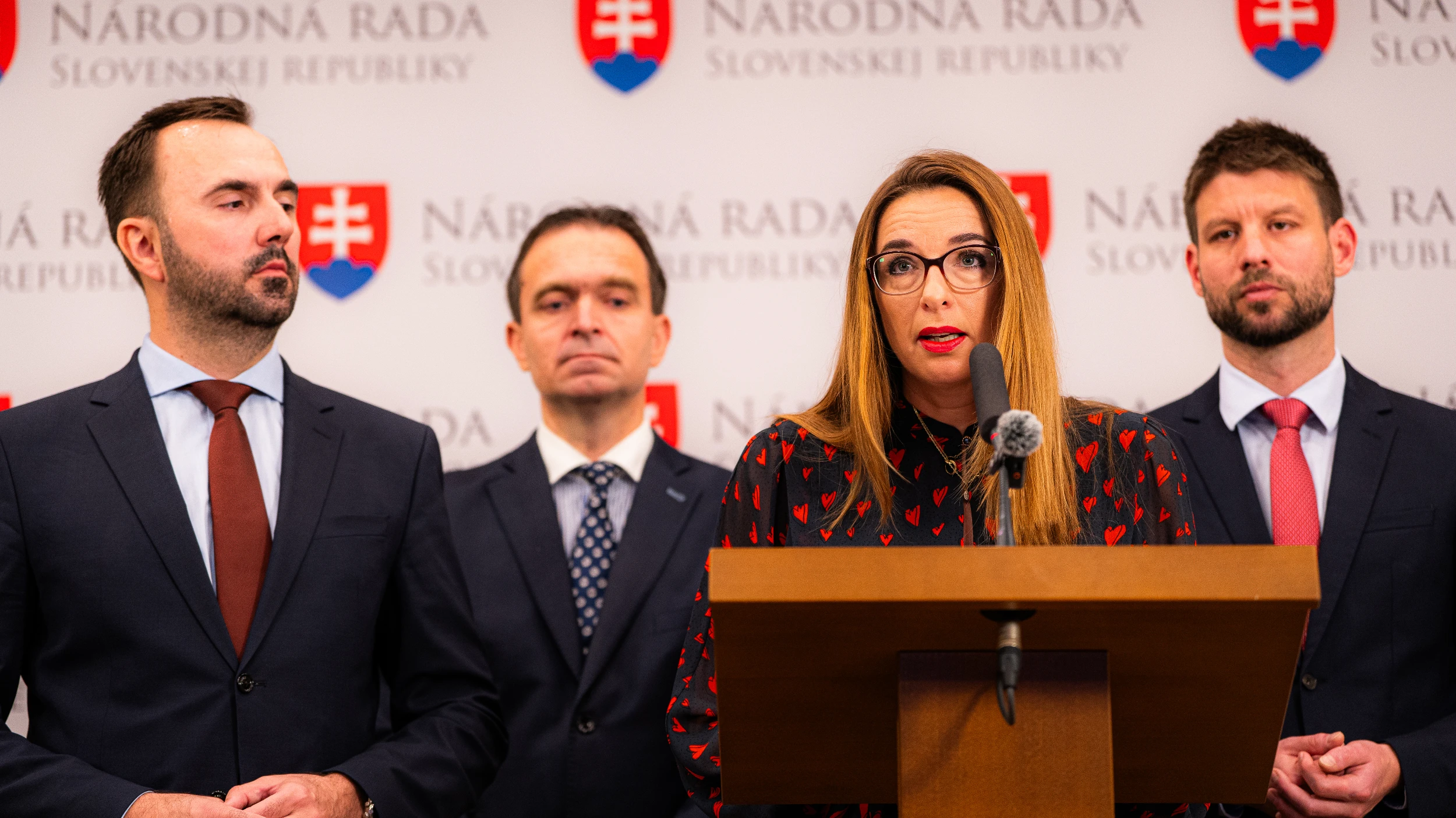 S. Petrík: Minister práce politizuje odbory a zákonom robí kampaň Branislavovi Ondrušovi