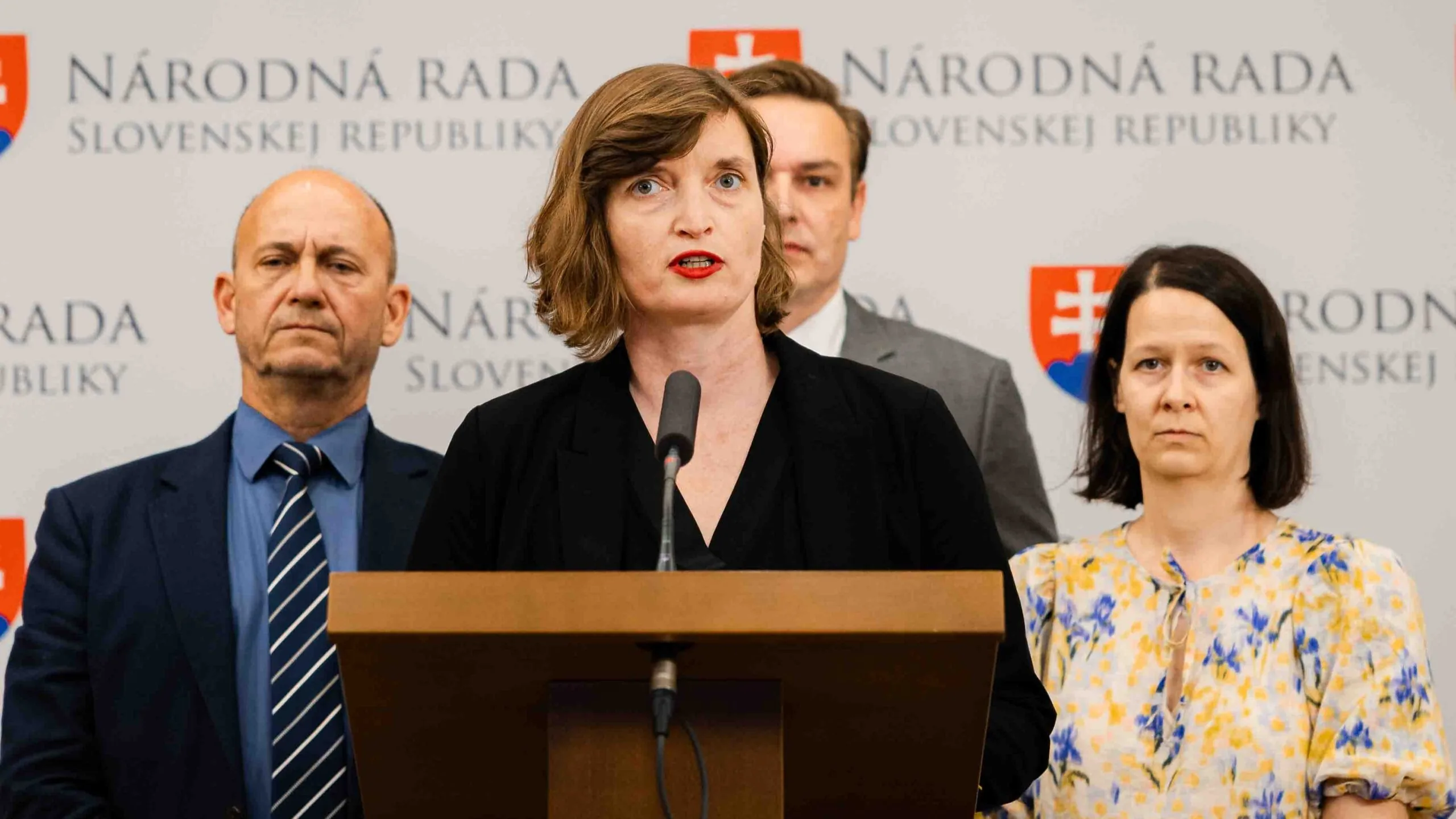 PS vyzýva prezidenta, aby vetoval zákaz cudzincov v obecnej polícii, a je pripravené obrátiť sa na Ústavný súd